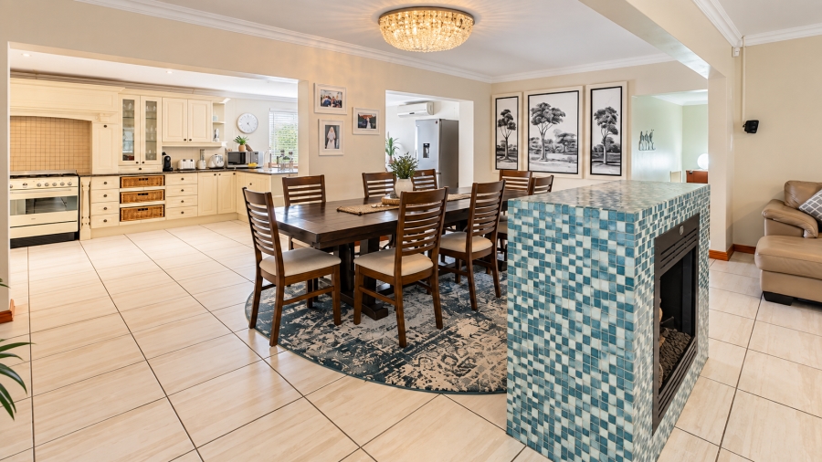 4 Bedroom Property for Sale in Bertville Western Cape